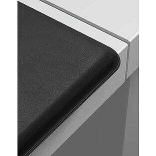 Чехол защитный VLP Velar Sleeve для MacBook Air (13.6") из экокожи, черный