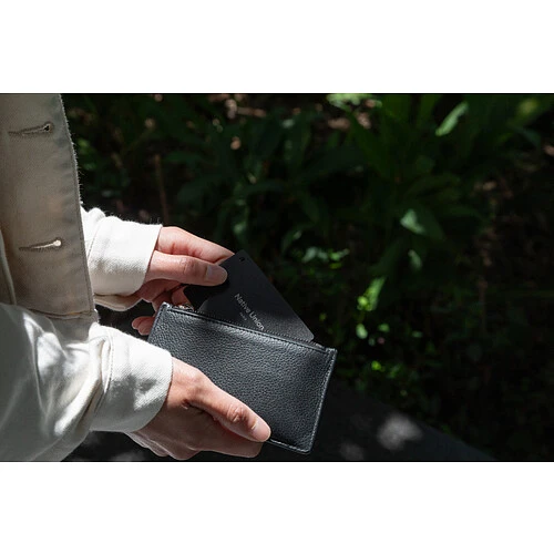 NATIVE UNION FIND IT CARD, карта-трекер, цвет: чёрный