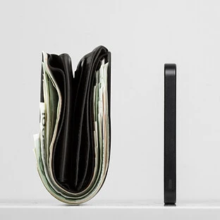 Внешний аккумулятор NATIVE UNION (Re) Classic Power Bank Magnetic Qi2, 5000mAh, цвет: черный