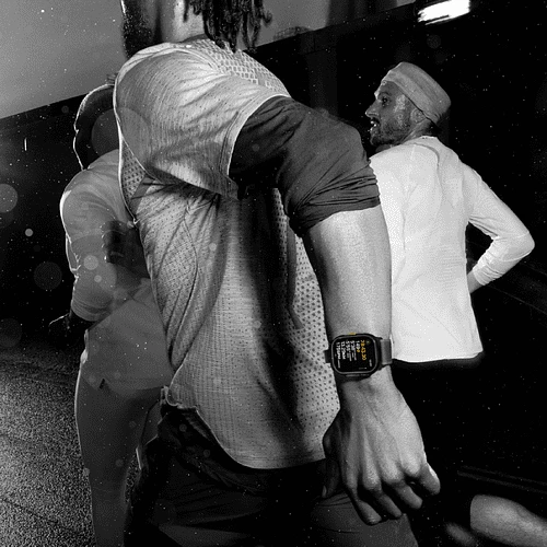 Apple Watch Ultra 2 2024 GPS + Cellular 49mm Natural Titanium Case with Navy Ocean Band