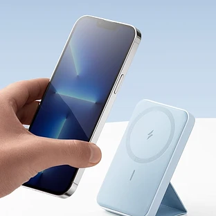 Внешний аккумулятор ANKER Power Core Mag-Go 5K A1611 Blue/синий Внешний аккумулятор ANKER Power Core Mag-Go 5K A1611 Blue/синий