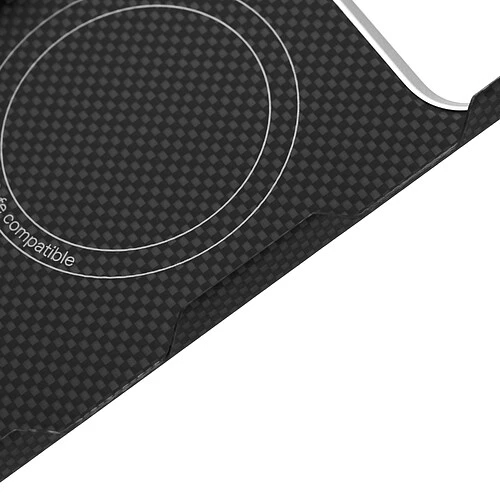 Чехол защитный uBear Supreme Case для iPhone 18 Pro Max, ультратонкий, материал Кевлар, MagSafe совместимый, черный (клетчатый)