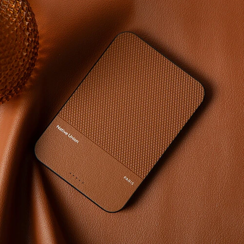 Внешний аккумулятор NATIVE UNION (Re) Classic Power Bank Magnetic Qi2, 5000mAh, цвет: коричневый