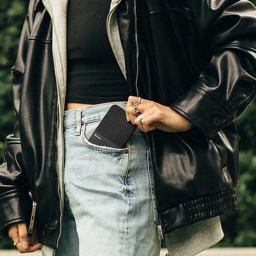 Внешний аккумулятор NATIVE UNION (Re) Classic Power Bank Magnetic Qi2, 5000mAh, цвет: черный