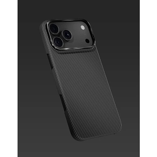 Чехол защитный VLP Kevlar Case с MagSafe для iPhone 18 Pro, черный
