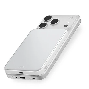 Внешний аккумулятор uBear Strike Power bank 5 000 mAh, PD30W, Qi2.2, белый