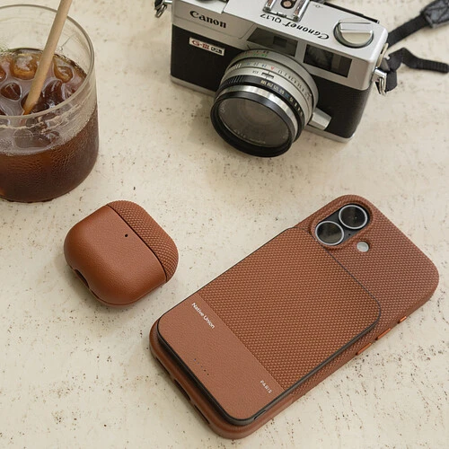 (RE)CLASSIC CASE, чехол защитный NATIVE UNION для AirPods 4, цвет: коричневый