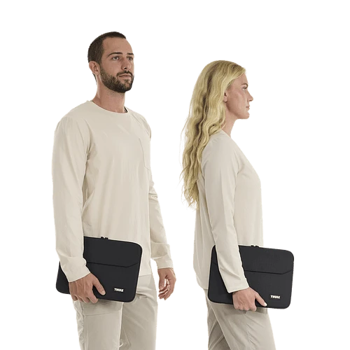 Чехол для ноутбука Thule Lithos Sleeve MacBook Air 15", черный, 3205458