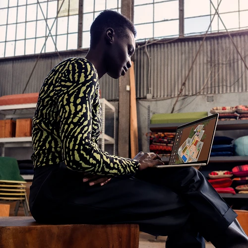 Ноутбук Apple MacBook Air 13" M3 16GB/512GB A3113 + Универсальный сетевой переходник Red Line BS-01