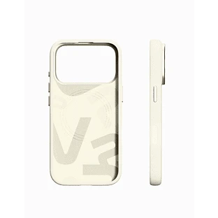 Чехол защитный VLP Aster Pro Case с MagSafe для iPhone 18 Pro, белый