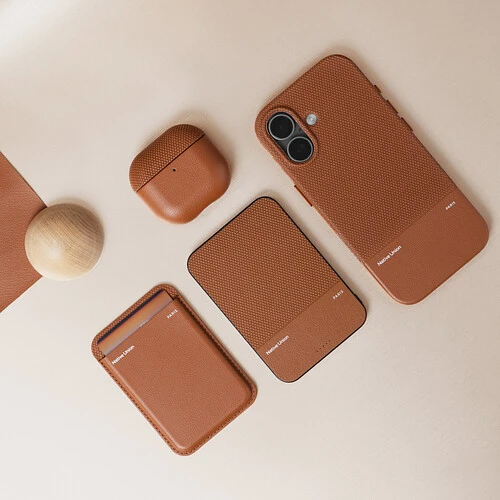 (RE)CLASSIC CASE, чехол защитный NATIVE UNION для AirPods 4, цвет: коричневый