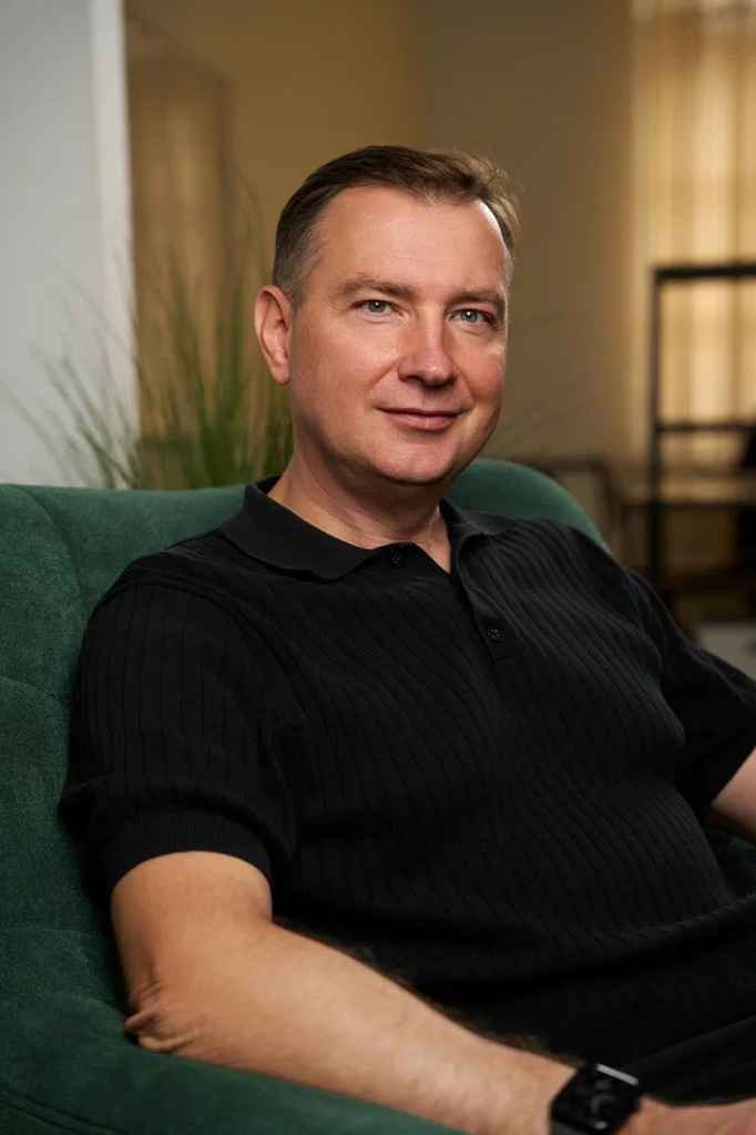 Фото директора i‑Store